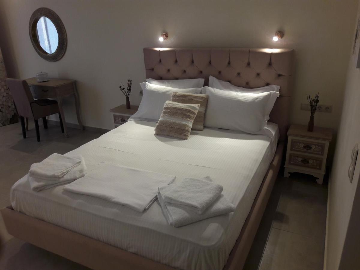 Castro Elafonisos Hotell Exteriör bild