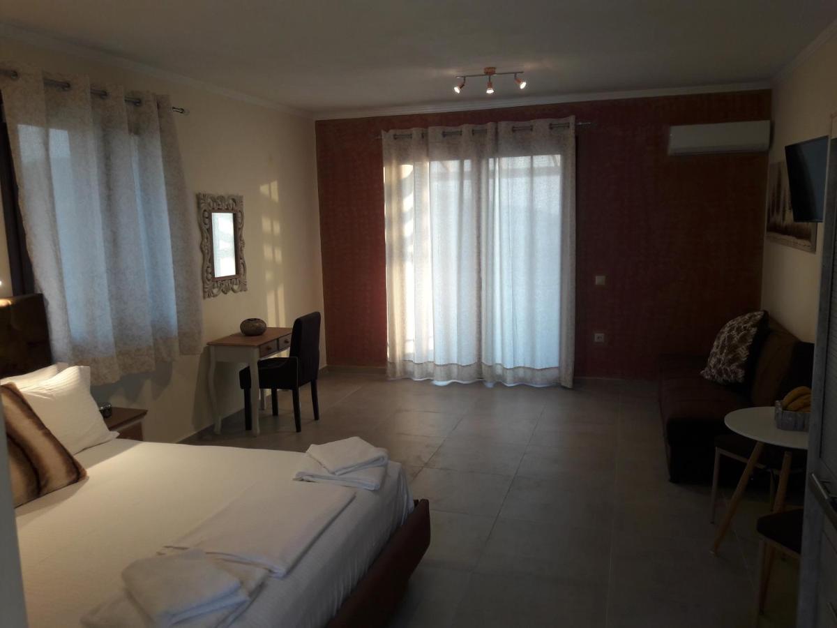 Castro Elafonisos Hotell Exteriör bild