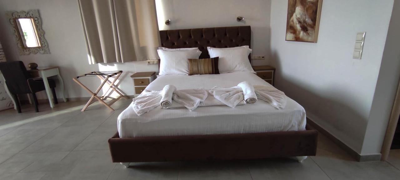 Castro Elafonisos Hotell Exteriör bild